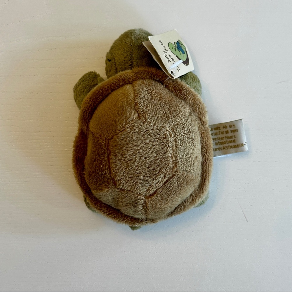 CLOUD B Small Baby Turtle Quiet Rattle - Picture 3 of 7